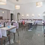 Hotel Kyriad Hotel Dijon Centre Gare 3*
