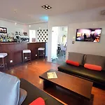 Kyriad Hotel Dijon Centre Gare מלון 3*