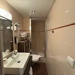 Hotel Kyriad Hotel Dijon Centre Gare 3*