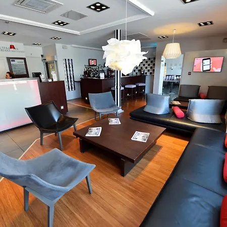 Hotel Kyriad Centre Gare