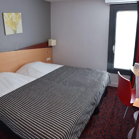 Kyriad Centre Gare Otel Dijon