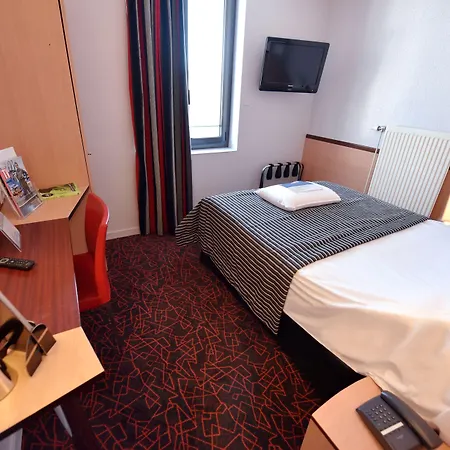 Kyriad Gare Hotel