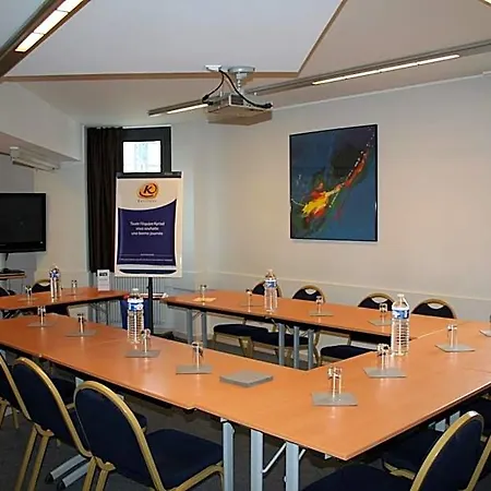 Hotel Kyriad Centre Gare 3*