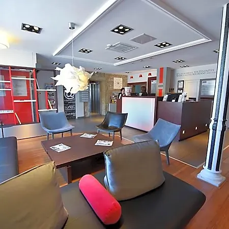 Hotel Kyriad Centre Gare