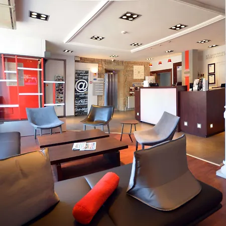 Hotel Kyriad Gare 3*
