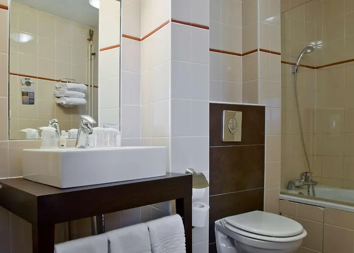 Kyriad Gare Hotell Dijon