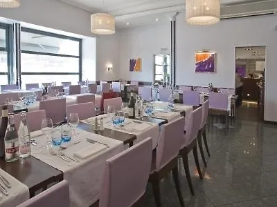 基里亚德迪容车站酒店 第戎