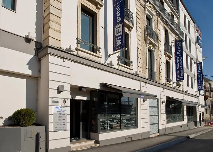 Hotel Kyriad Gare 3*