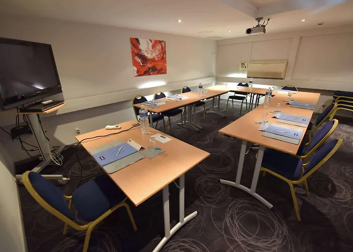 Kyriad Gare Hotel Dijon