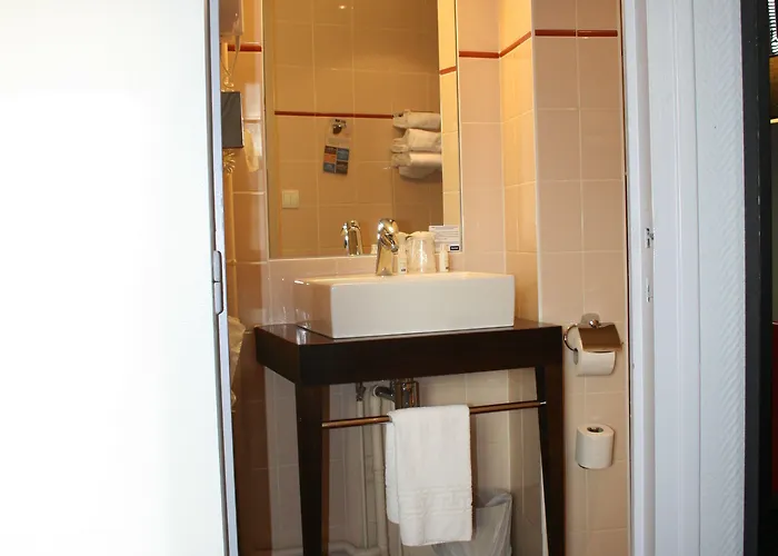 Kyriad Gare 3* Dijon